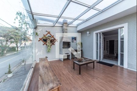 Casa à venda com 307m², 4 quartos e 2 vagasChurrasqueira