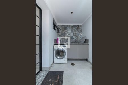 Casa à venda com 307m², 4 quartos e 2 vagasLavanderia