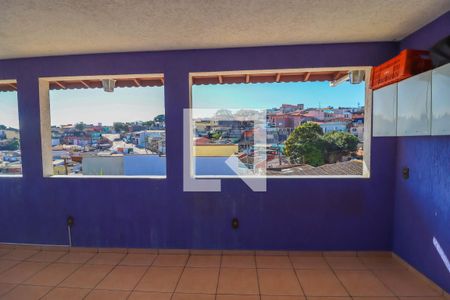 Casa à venda com 240m², 2 quartos e 3 vagas Casa à venda com 240m², 2 quartos e 3 vagasVista