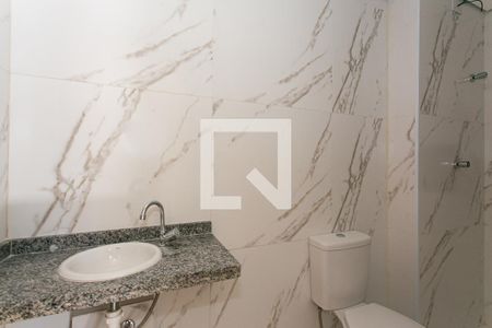 Banheiro de apartamento para alugar com 1 quarto, 28m² em Chácara Califórnia, São Paulo