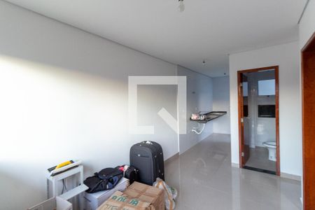 Sala/Cozinha de apartamento para alugar com 2 quartos, 34m² em Cidade Antônio Estêvão de Carvalho, São Paulo