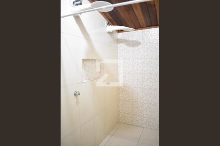 Casa para alugar com 90m², 2 quartos e 2 vagasBanheiro da Suíte