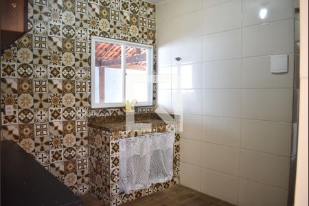 Casa para alugar com 90m², 2 quartos e 2 vagasCozinha
