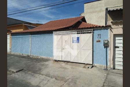 Casa para alugar com 90m², 2 quartos e 2 vagas Casa para alugar com 90m², 2 quartos e 2 vagasFachada