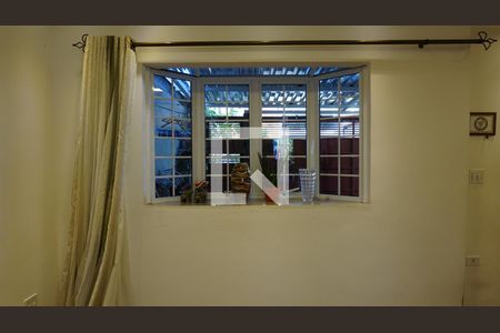 Casa à venda com 110m², 3 quartos e 2 vagasSala