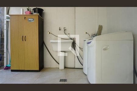 Casa à venda com 110m², 3 quartos e 2 vagasÁrea comum