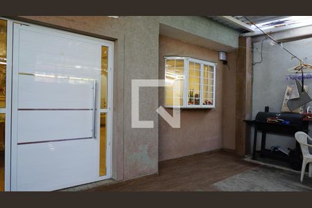 Casa à venda com 110m², 3 quartos e 2 vagasEntrada