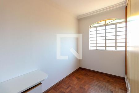 Quarto 1 de casa à venda com 4 quartos, 230m² em Alto dos Pinheiros, Belo Horizonte