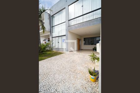 Casa para alugar com 160m², 2 quartos e 2 vagasFachada