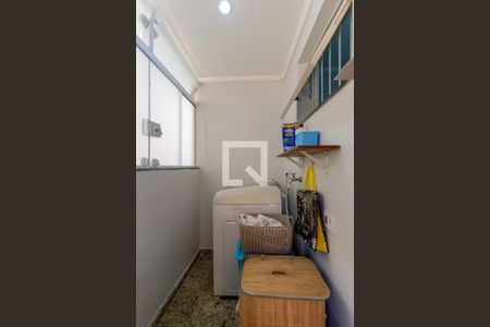 Casa à venda com 220m², 3 quartos e 3 vagas Casa à venda com 220m², 3 quartos e 3 vagasÁrea de Serviço 2
