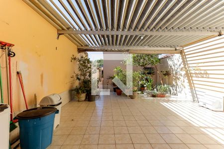 Casa à venda com 220m², 3 quartos e 3 vagas Casa à venda com 220m², 3 quartos e 3 vagasChurrasqueira