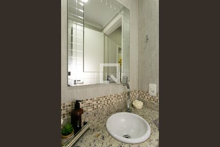 Apartamento à venda com 125m², 3 quartos e 2 vagas Apartamento à venda com 125m², 3 quartos e 2 vagasLavabo