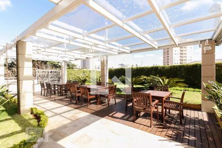 Apartamento à venda com 125m², 3 quartos e 2 vagas Apartamento à venda com 125m², 3 quartos e 2 vagasÁrea comum - Salão de festas