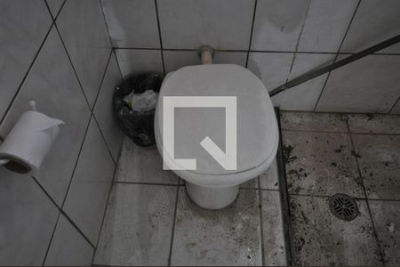 Casa à venda com 140m², 2 quartos e 1 vagaBanheiro Social