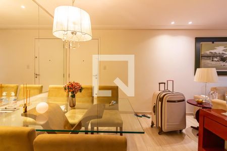 Sala  de apartamento para alugar com 3 quartos, 74m² em Jaguaribe, Osasco
