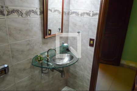 Casa à venda com 513m², 4 quartos e 2 vagas Casa à venda com 513m², 4 quartos e 2 vagasBanheiro 1