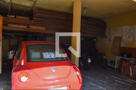 Casa à venda com 513m², 4 quartos e 2 vagas Casa à venda com 513m², 4 quartos e 2 vagasGaragem