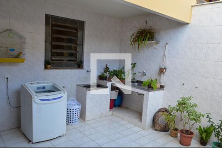 Casa à venda com 513m², 4 quartos e 2 vagas Casa à venda com 513m², 4 quartos e 2 vagasÁrea de Serviço