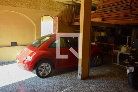 Casa à venda com 513m², 4 quartos e 2 vagas Casa à venda com 513m², 4 quartos e 2 vagasGaragem