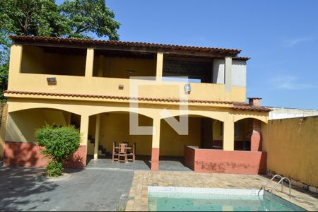 Casa à venda com 513m², 4 quartos e 2 vagas Casa à venda com 513m², 4 quartos e 2 vagasPiscina