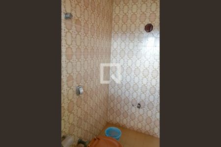 Casa à venda com 513m², 4 quartos e 2 vagas Casa à venda com 513m², 4 quartos e 2 vagasBanheiro da Suíte 1