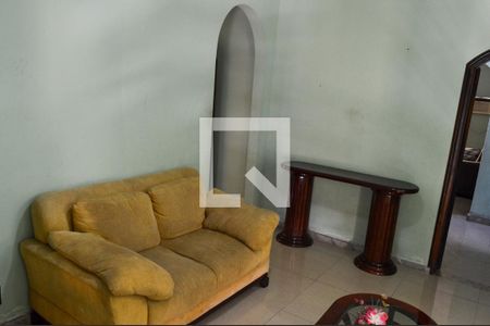 Casa à venda com 513m², 4 quartos e 2 vagas Casa à venda com 513m², 4 quartos e 2 vagasSala de estar