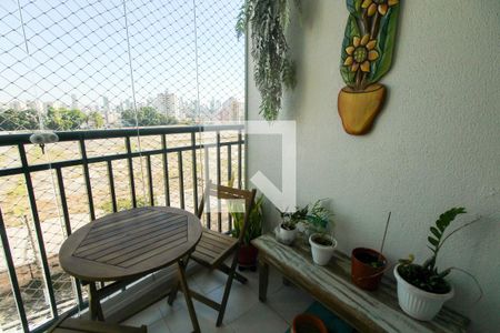 Apartamento à venda com 71m², 3 quartos e 2 vagas Apartamento à venda com 71m², 3 quartos e 2 vagasVaranda