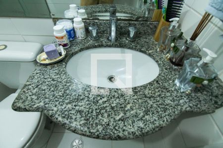 Banheiro Quarto 1 de apartamento à venda com 3 quartos, 71m² em Vila Carrão, São Paulo