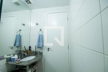 Banheiro Quarto 1 de apartamento à venda com 3 quartos, 71m² em Vila Carrão, São Paulo