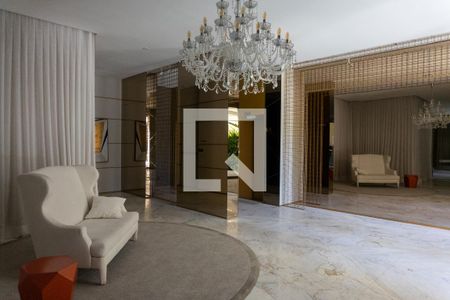 Apartamento à venda com 137m², 3 quartos e 3 vagas Apartamento à venda com 137m², 3 quartos e 3 vagasHall de entrada