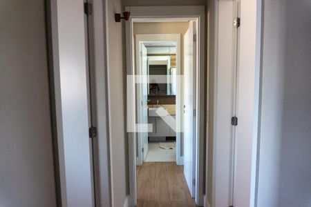 corredor quartos de apartamento à venda com 3 quartos, 137m² em Santo Amaro, São Paulo