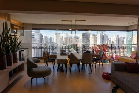 sala de apartamento à venda com 3 quartos, 137m² em Santo Amaro, São Paulo