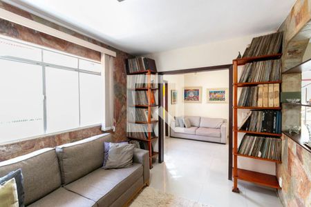 Casa à venda com 305m², 3 quartos e 4 vagas Casa à venda com 305m², 3 quartos e 4 vagasSala 2