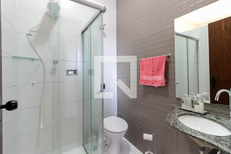 Casa à venda com 305m², 3 quartos e 4 vagas Casa à venda com 305m², 3 quartos e 4 vagasBanheiro Social