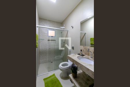 Casa à venda com 305m², 3 quartos e 4 vagas Casa à venda com 305m², 3 quartos e 4 vagasBanheiro Social 2