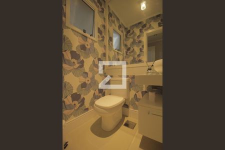 Casa de condomínio à venda com 165m², 3 quartos e 2 vagasLavabo