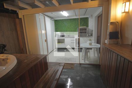 Casa de condomínio à venda com 165m², 3 quartos e 2 vagasJacuzzi