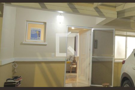 Casa de condomínio à venda com 165m², 3 quartos e 2 vagasplaca