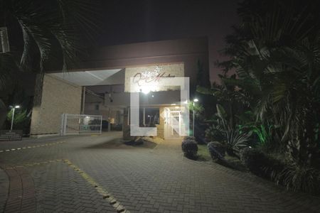 Casa de condomínio à venda com 165m², 3 quartos e 2 vagasFachada e portaria