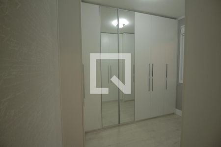 Casa de condomínio à venda com 165m², 3 quartos e 2 vagasCloset da suíte