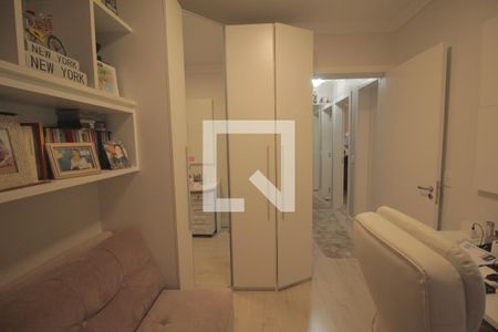 Casa de condomínio à venda com 165m², 3 quartos e 2 vagasQuarto 2