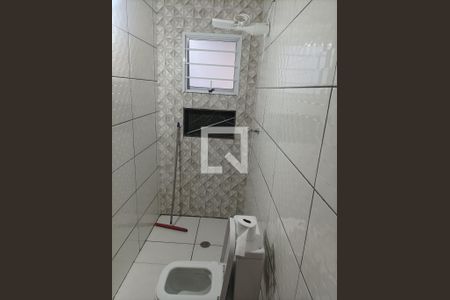 Casa à venda com 123m², 2 quartos e 2 vagasBanheiro 02