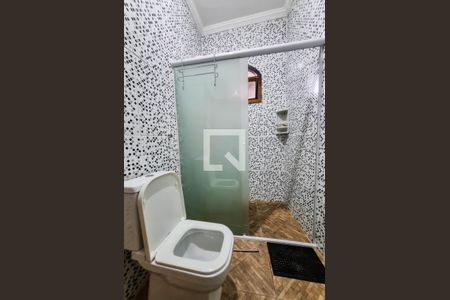 Casa para alugar com 250m², 3 quartos e 7 vagas Casa para alugar com 250m², 3 quartos e 7 vagasBanheiro da Suíte 1