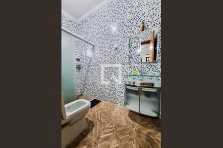 Casa para alugar com 250m², 3 quartos e 7 vagas Casa para alugar com 250m², 3 quartos e 7 vagasBanheiro da Suíte 1