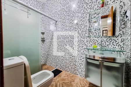 Casa para alugar com 250m², 3 quartos e 7 vagas Casa para alugar com 250m², 3 quartos e 7 vagasBanheiro da Suíte 1