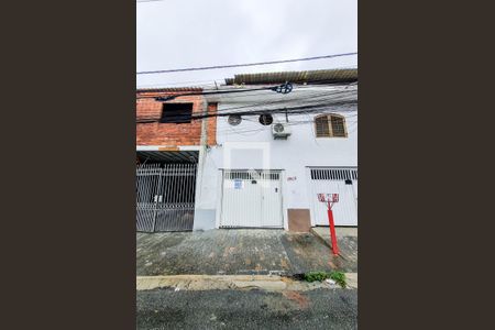 Casa para alugar com 250m², 3 quartos e 7 vagas Casa para alugar com 250m², 3 quartos e 7 vagasFachada