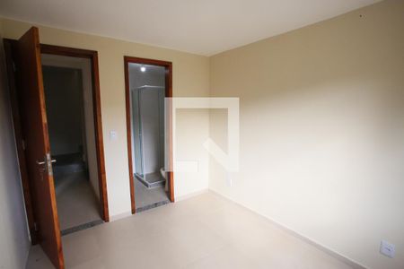 Quarto Suíte 1 de casa de condomínio para alugar com 3 quartos, 100m² em Pechincha, Rio de Janeiro