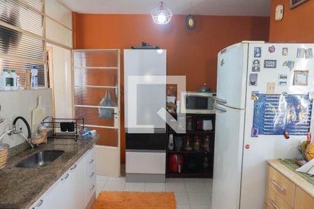 Apartamento à venda com 86m², 2 quartos e 1 vagaCozinha