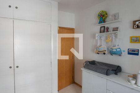 Apartamento à venda com 86m², 2 quartos e 1 vagaQuarto 2