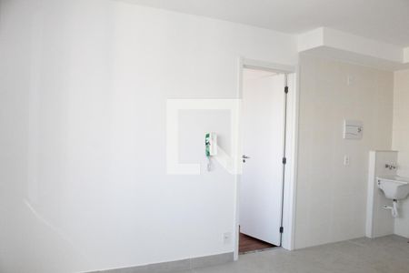 Sala/Cozinha de apartamento para alugar com 1 quarto, 33m² em Vila Ema, São Paulo